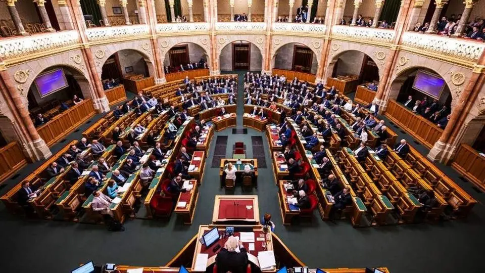 مجارستان در مسیر جدایی از عدالت جهانی؟