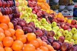 فعالیت میادین و بازارهای میوه و تره‌بار پایتخت در روز عید غدیر
