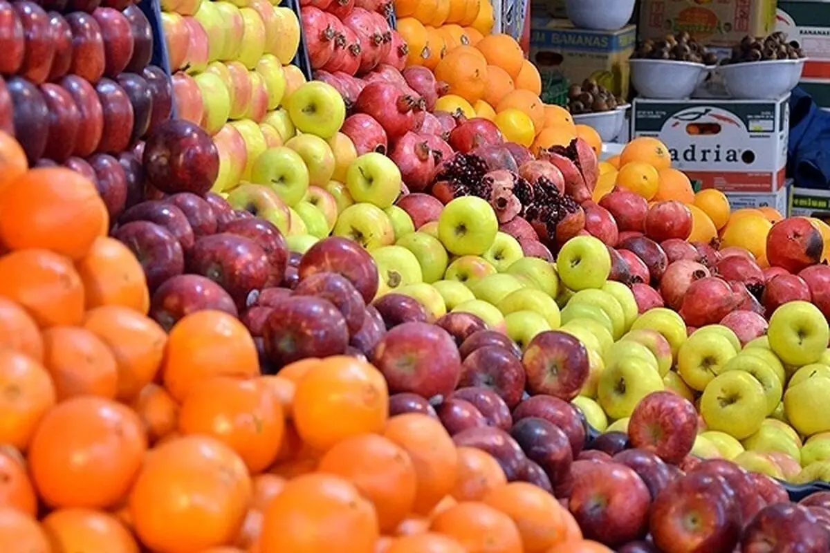 نگرانی بابت تأمین میوه شب عید نداریم