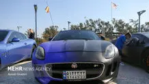 خودروی کمیاب بازیگر محبوب به فروش می‌رسد
