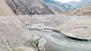 چشم به آسمان