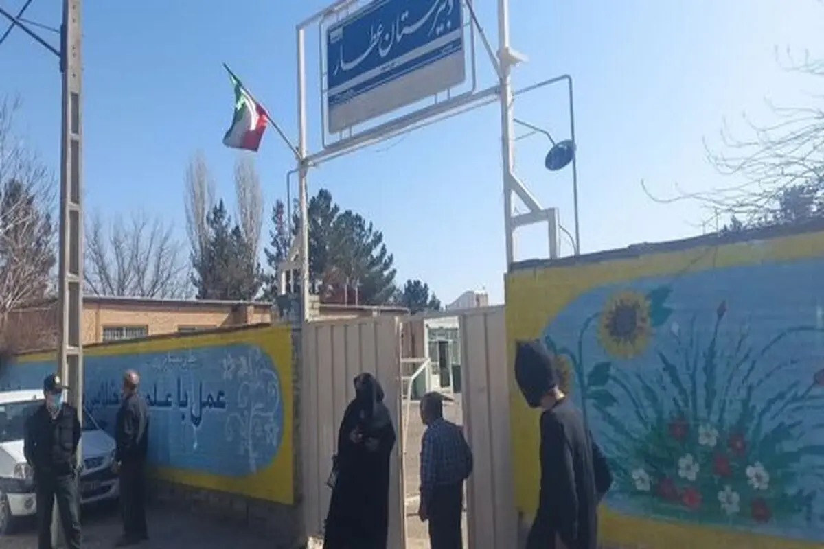 مسمومیت ۳۰ دانش‌آموز دختر یک دبیرستان در قوچان