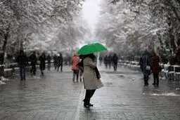 کاهش ۲ درجه‌ای دما در همدان
