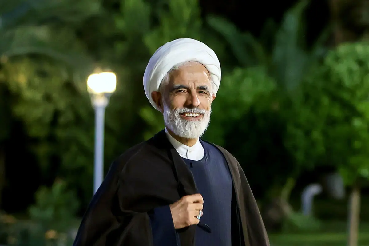 معاون حقوقی پزشکیان: با قوانین فعلی می‌توان برای خانم‌ها گواهینامه موتورسیکلت صادر کرد