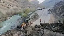 یک محور ارتباطی بر اثر بارش شدید مسدود شد