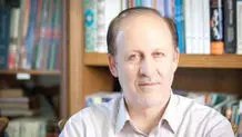 سیاسی باشیم اما سیاست‌زده نباشیم