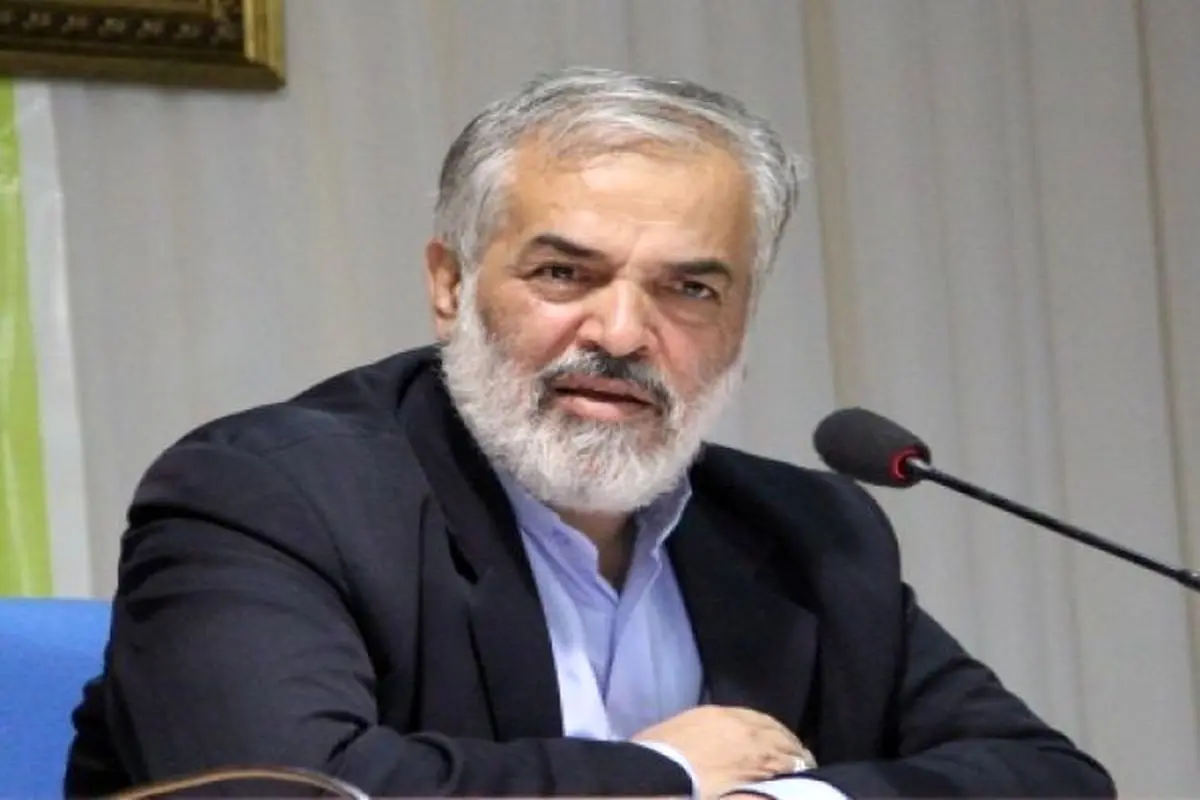 یک اصولگرا: خودم در انگلستان دیدم در کیسه خواب رابطه جنسی برقرار می‌کردند