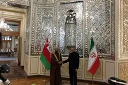 علی باقری یستقبل وزیر الخارجیة العمانی