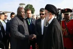 رئیسی «کامپالا» را به مقصد «هراره» ترک کرد

