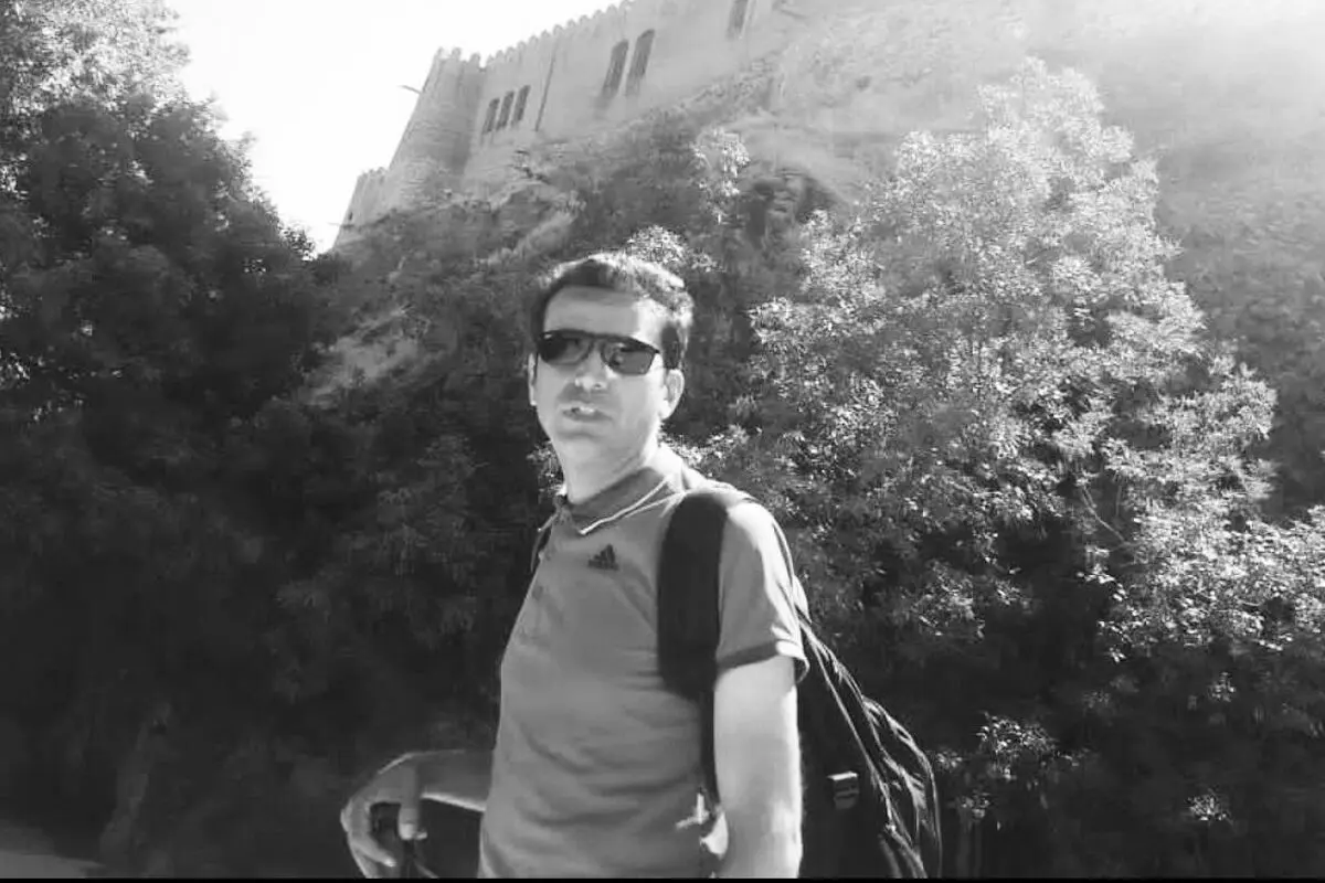 جنگیدن با چشمان بسته