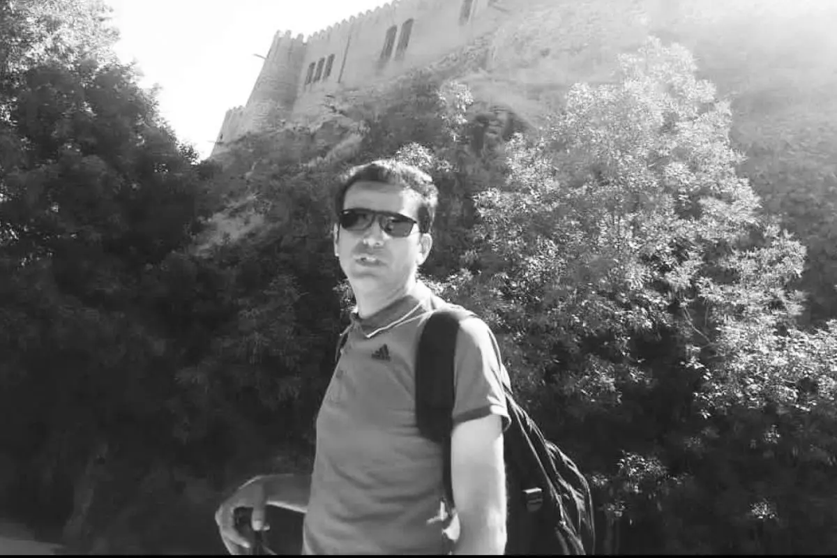 جنگیدن با چشمان بسته