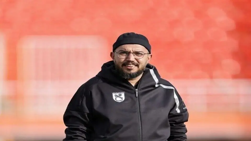 رضا ربیعی به عنوان سرمربی تیم فوتبال هوادار انتخاب شد