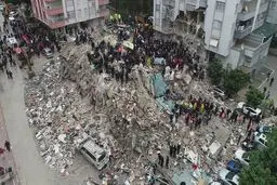 شکست حزب عدالت و توسعه ترکیه به دنبال زمین‌لرزه
