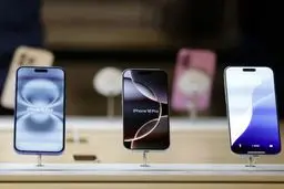اپل به فکر افزایش قیمت آیفون افتاد

