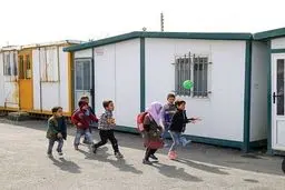 وعده حذف مدارس کانکسی تا قبل از مهر