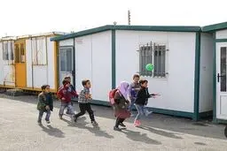 وعده حذف مدارس کانکسی تا قبل از مهر