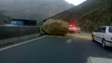 هشدار سقوط سنگ در جاده های کوهستانی مازندران/ ممنوعیت توقف خودرو در حاشیه راه‌ها