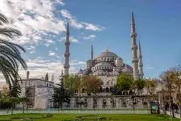 تماشای معماری اسلامی در مسجد آبی استانبول