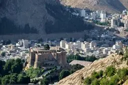 آسیب جنگ به قلعه فلک الافلاک خرم آباد