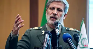 فرمانده کل ارتش: اعتراضات صنفی مردم ایران چه ربطی به ترامپ و نتانیاهو دارد / آماده‌ام جانم را برای نوزاد یک روزه ایرانی بدهم
