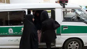 اگر در برابر تذکر حجاب مقاومت کنند، فراجا موضوع را به مراجع قضایی ارجاع می‌دهد