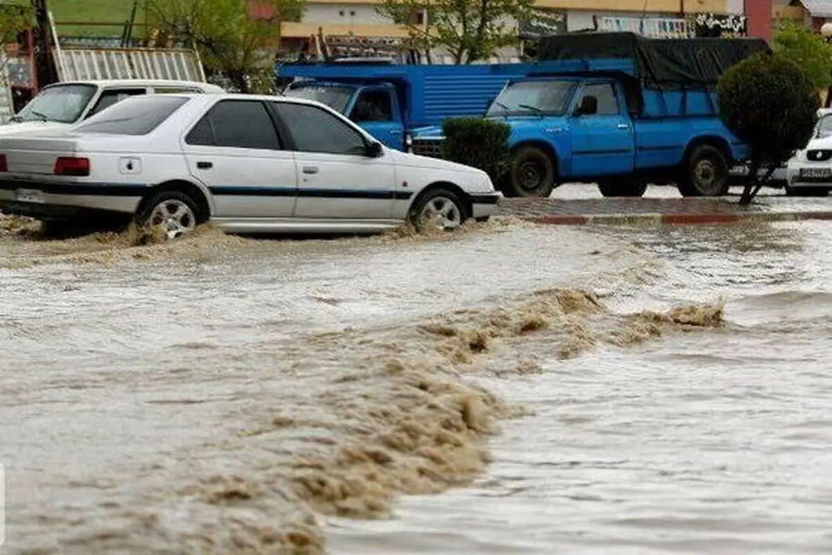 سیل در راه مازندران؛ لزوم خروج مسافران از حریم رودخانه‌ها

