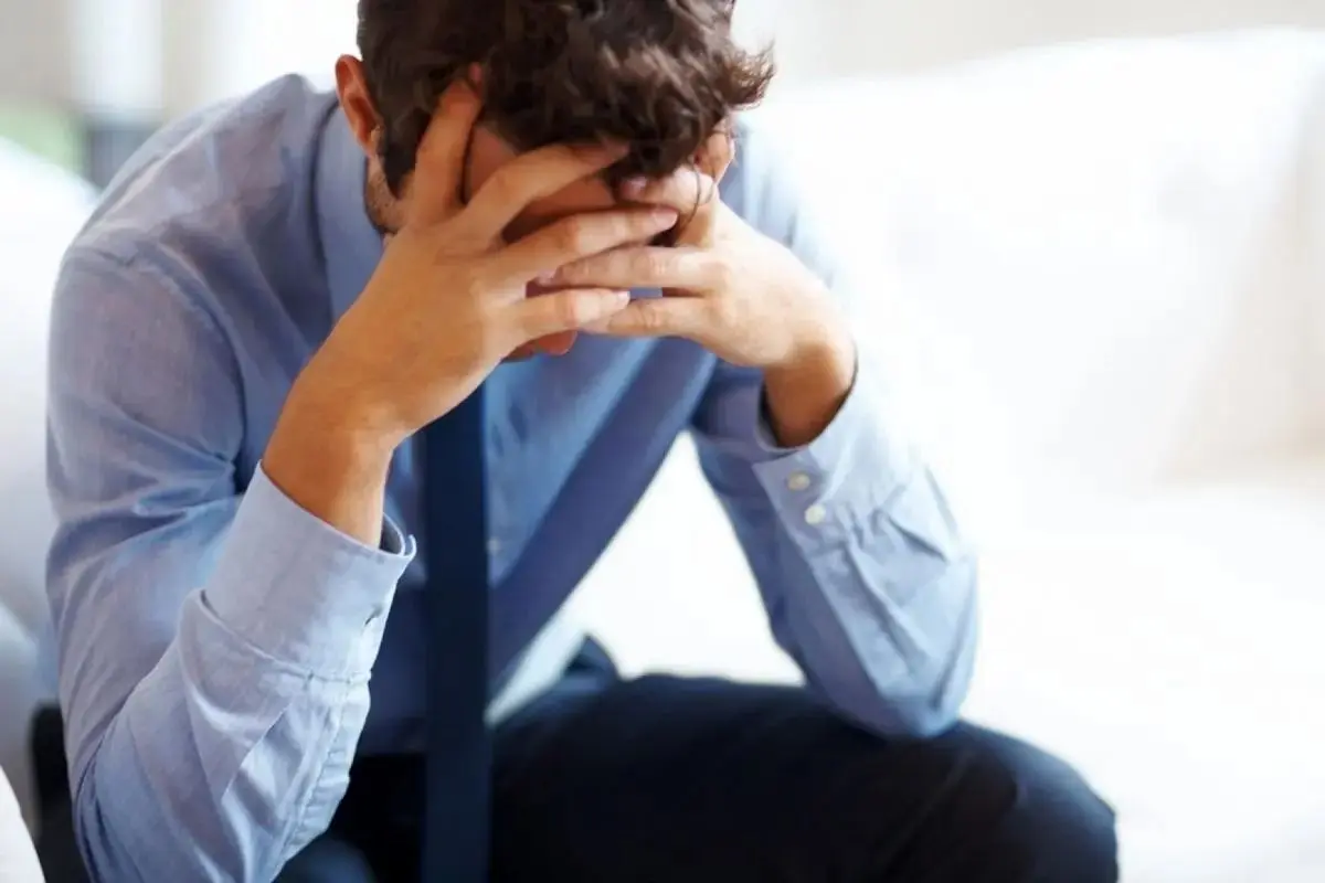 اگر مضطرب هستید به خط ۱۴۸۰ زنگ بزنید