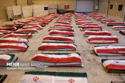 ورود پیکر شهدای ناو دنا به بهشت زهرا+ عکس