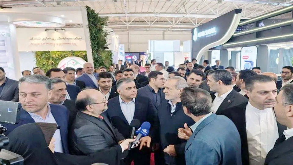 غرفه پتروشیمی خلیج فارس در کانون نگاهها