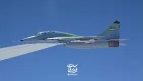 همراهی جنگنده‌های ارتش با هواپیمای حامل پیکر رهبر شهید لحظاتی قبل از ورود به فرودگاه شهید هاشمی‌نژاد مشهد + ویدئو