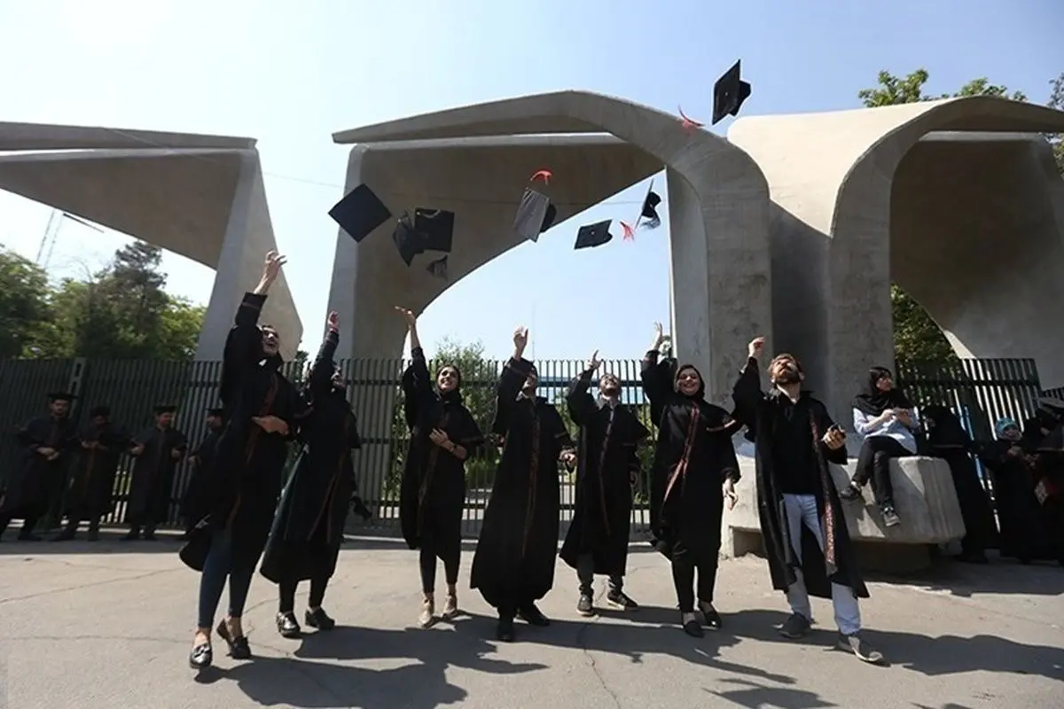 ۸۰۰ هزار فارغ‌التحصیل بیکار در ایران