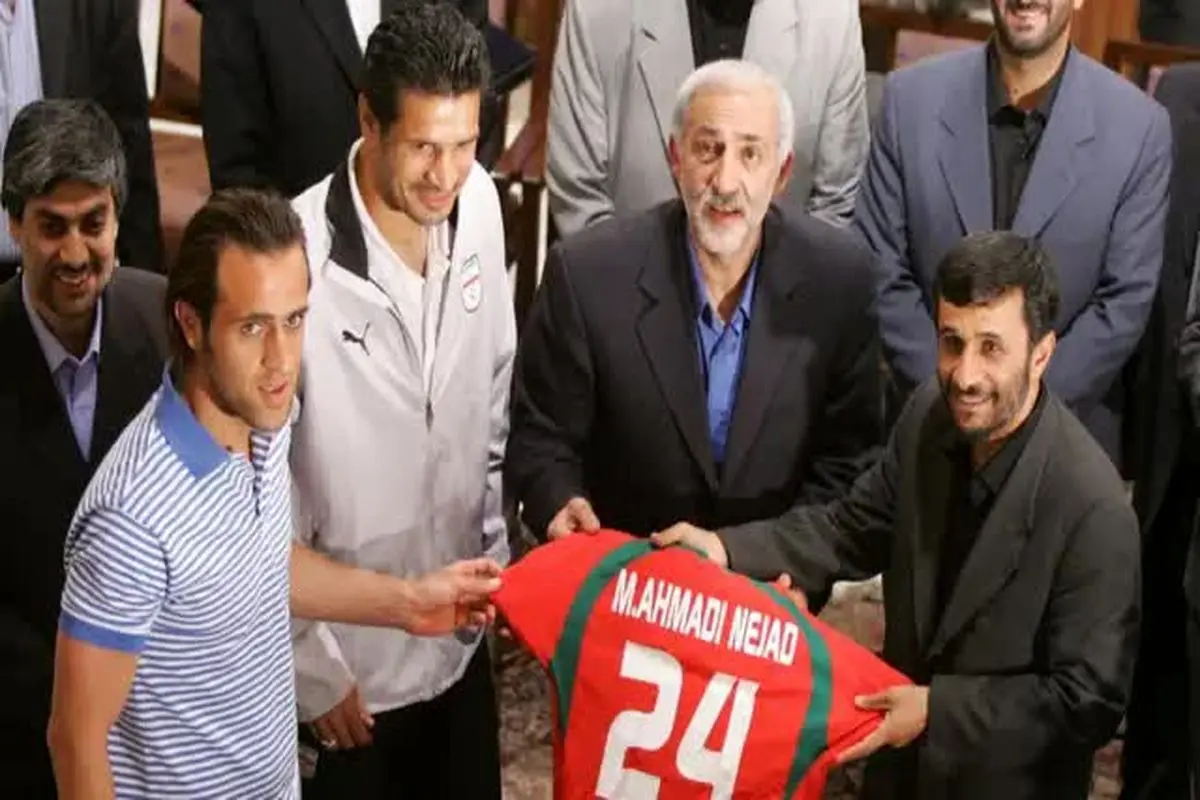 خداداد عزیزی: علی دایی با دستور احمدی نژاد سرمربی شد+ ویدئو