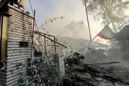 اساتید ایرانی دانشگاه آکسفورد حمله اسرائیل به ایران را محکوم کردند
