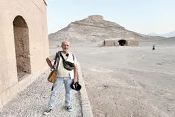 ما با نور می‌نویسیم