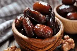 میوه شب عید و خرمای ماه رمضان تامین شد