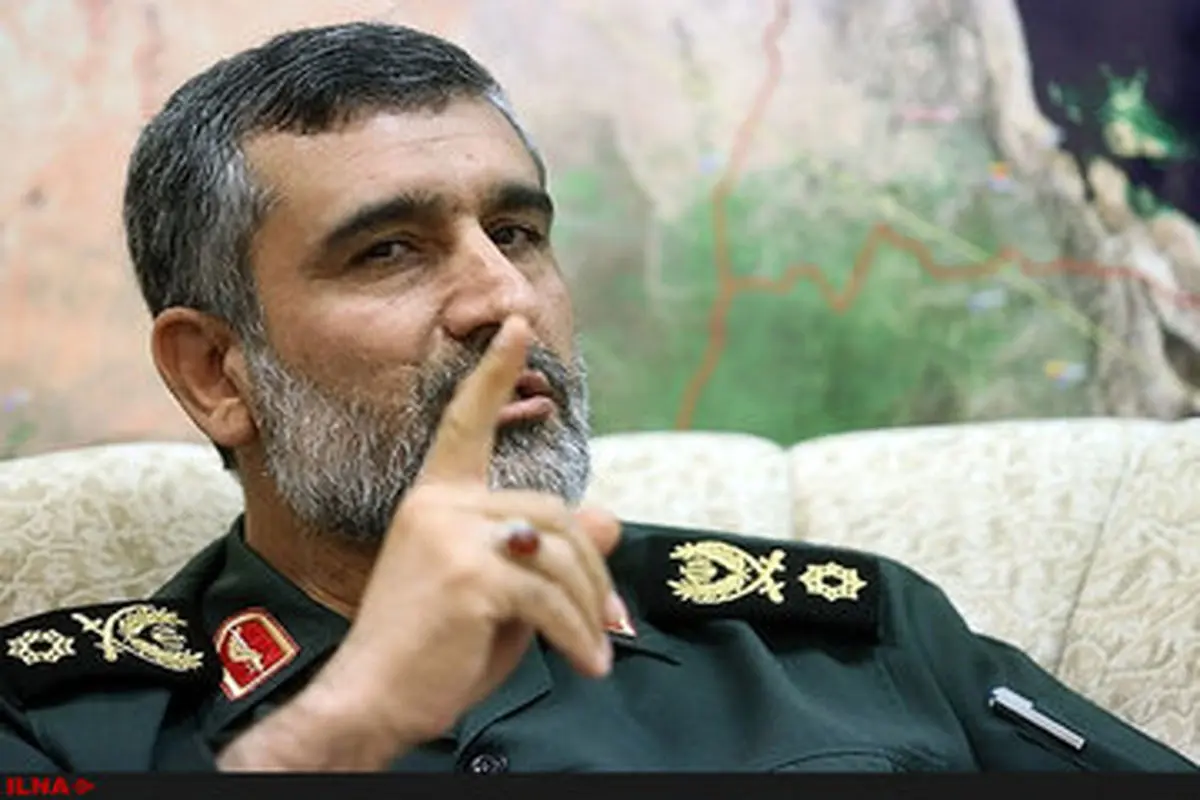 هر غلطی می‌خواهند بکنند، مشت ما پُر است
