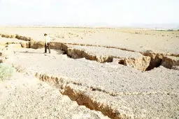 ایرانیان ذخیره هزارساله آب را در طول 3 دهه اخیر مصرف کرده‌اند