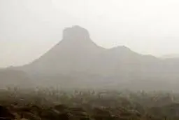 شهر کوت در میان گردوخاک؛ مهران و واسط در مه غلیظ + عکس
