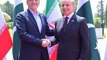 پزشکیان وارد اسلام آباد شد / استقبال زرداری و شهباز شریف از رئیس جمهور ایران  