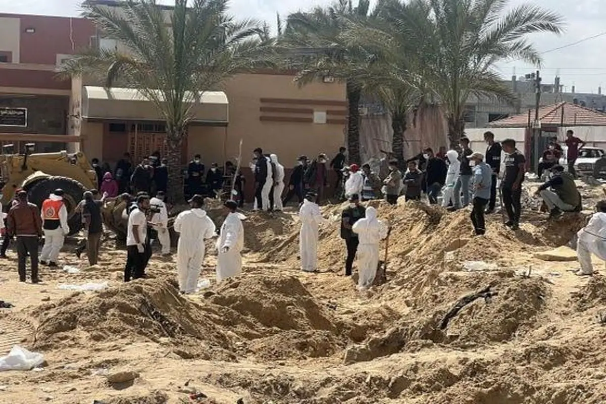کشف 80 جسد در 3 گور دسته جمعی در بیمارستان شفا در غزه