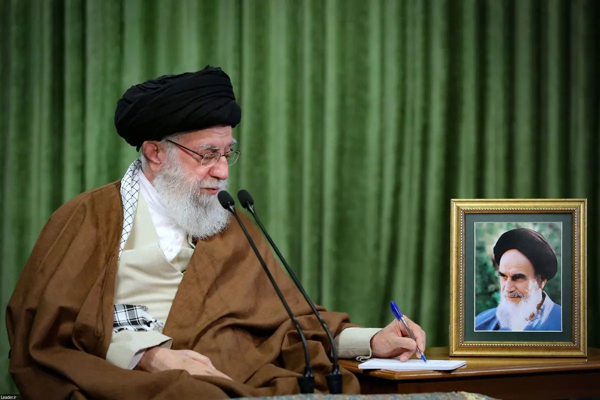 کشمیری‌های هند با عکس رهبر انقلاب به خیابان آمدند + عکس