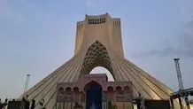 سازه احداثی در برج آزادی باید جمع‌آوری  شود + عکس 