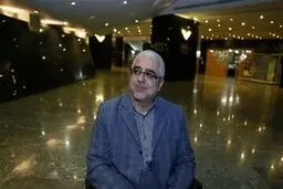 آقای وزیر کشور نام و عکس اعضای هیات اجرایی را که می‌گویید معتمدند به مردم نشان دهید