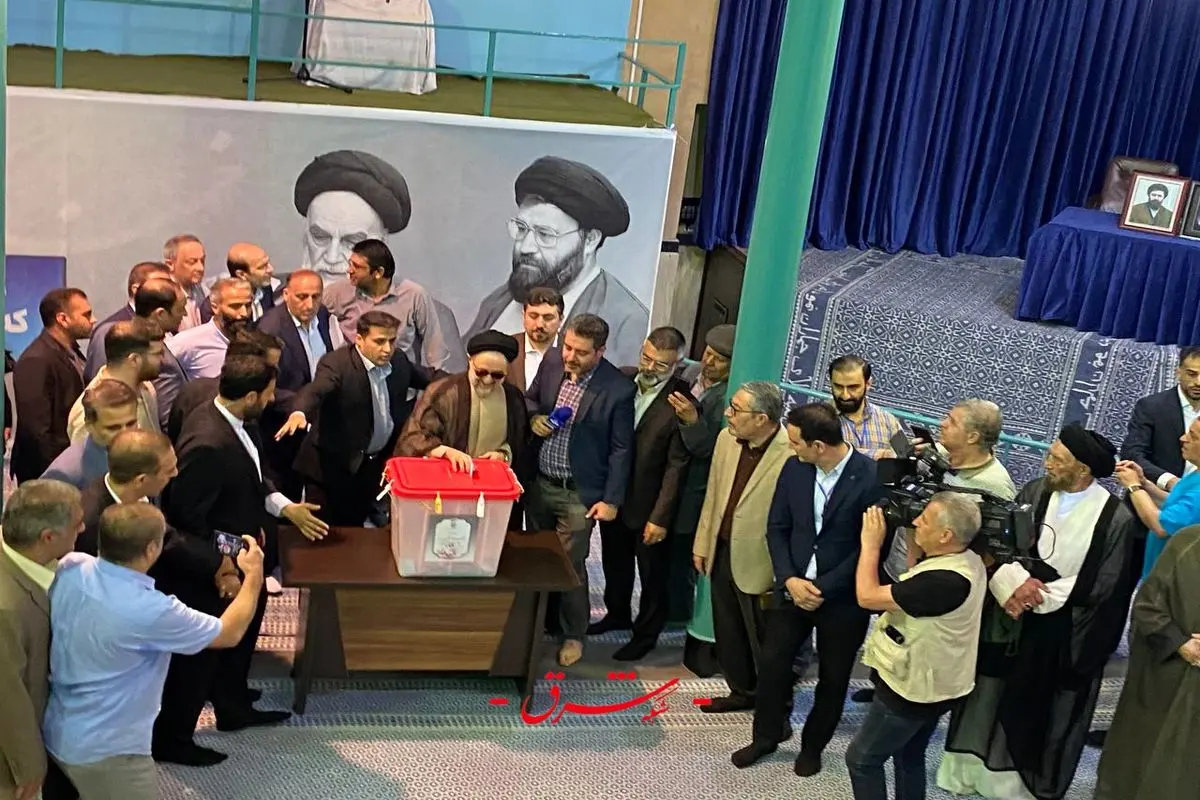 سیدمحمد خاتمی رای خود را به صندوق انداخت