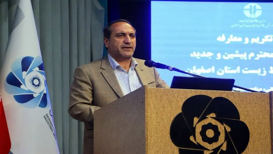 احیای زاینده رود و زنده ماندن تالاب گاوخونی باید به یک مطالبه عمومی در کشور تبدیل شود