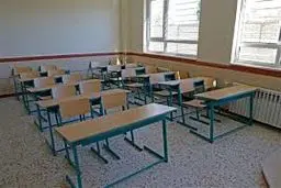 پیشنهاد تعطیلی یک‌ماهه مدارس در زمستان

