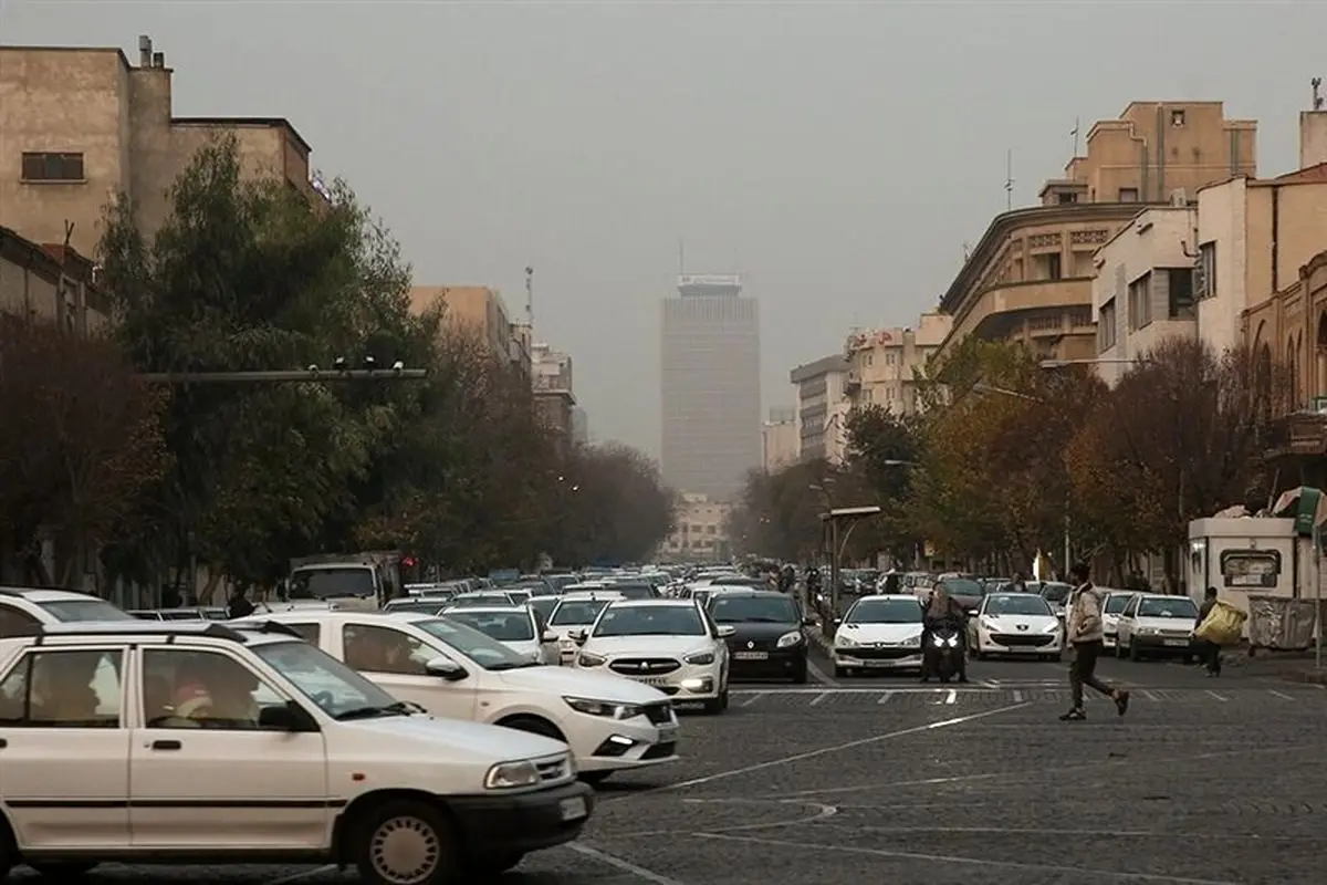پیش بینی هوای تهران فردا پنجشنبه ۱۸ دی‌ / افزایش آلودگی و پایداری جو تا شنبه