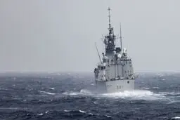 US, Canadian warships sail through Taiwan Strait